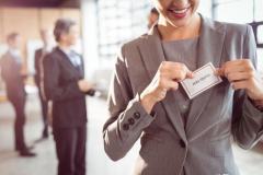 职场上从细微处观察人