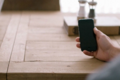 美好的职场生活常态，需要靠自己的双手去奋斗