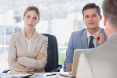 职场交流，千万不要吝啬对他人的赞美