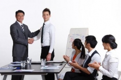 在职场上，如果过分谦虚和低调，其实并不是好事