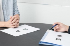 当HR说“回去等通知吧”，是在暗示我们什么？